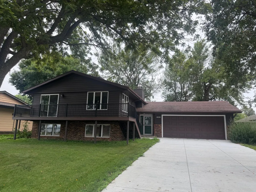 1961 S Shore Drive Worthington, MN 56187