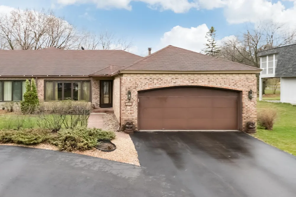 6429 Vernon Avenue S