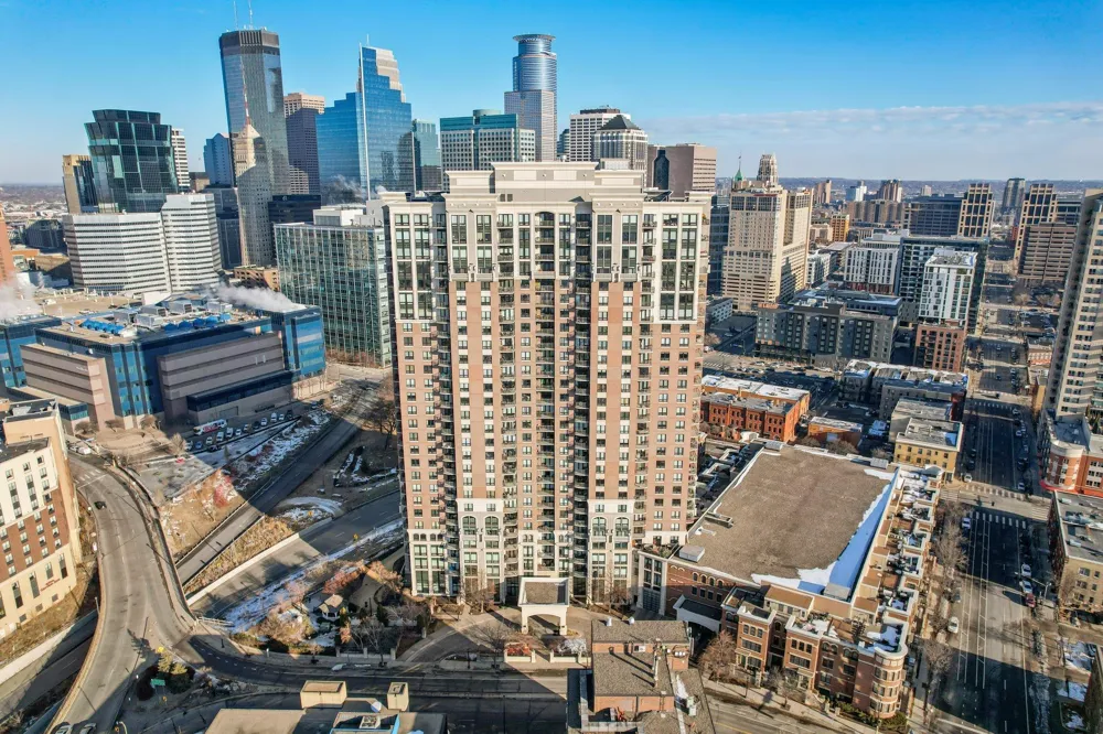 500 E Grant Street #1711