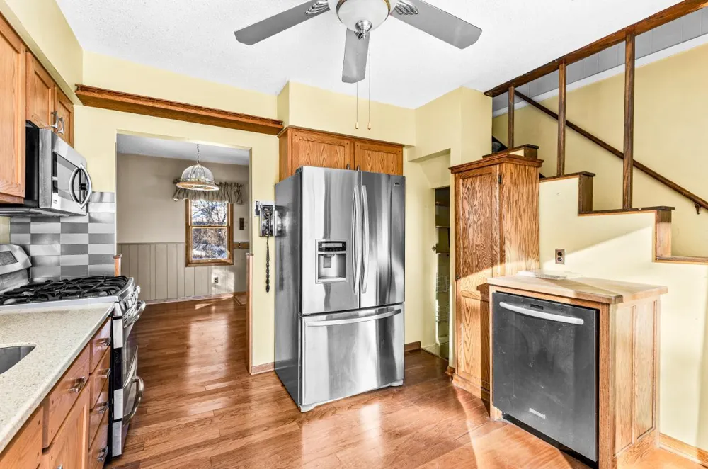 302 River Bluff Avenue Sandstone, MN 55072