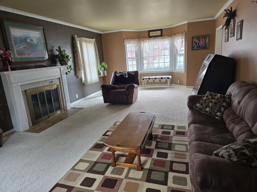 405 Clary Street W Worthington, MN 56187