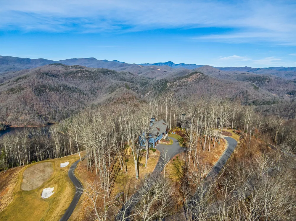 1839 Grandview Drive Tuckasegee, NC 28783