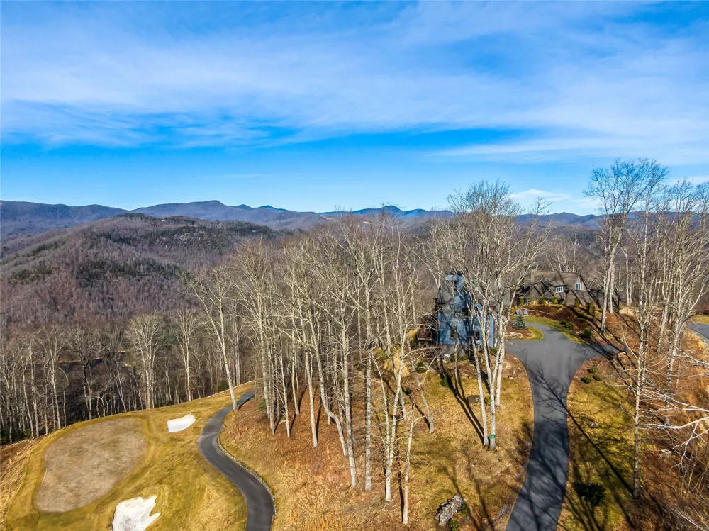 1839 Grandview Drive Tuckasegee, NC 28783
