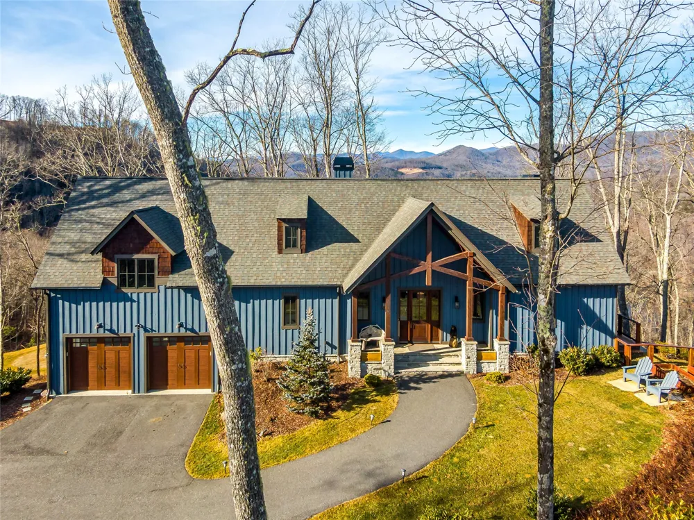 1839 Grandview Drive Tuckasegee, NC 28783