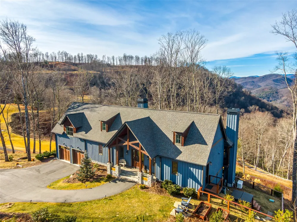 1839 Grandview Drive Tuckasegee, NC 28783