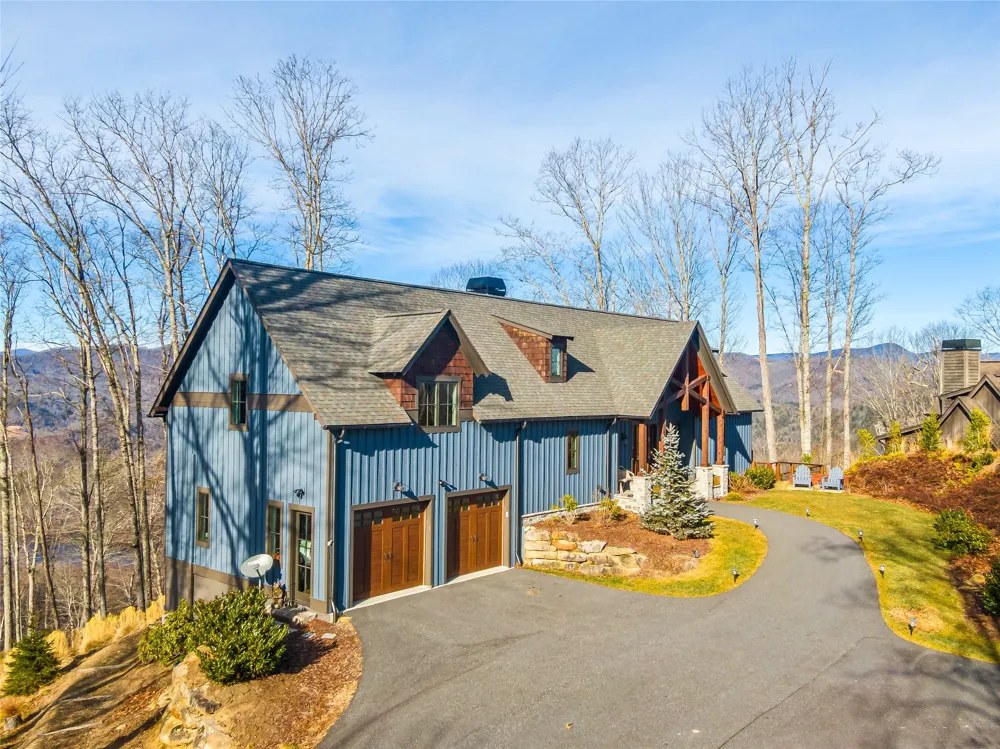 1839 Grandview Drive Tuckasegee, NC 28783