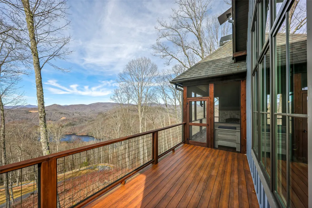 1839 Grandview Drive Tuckasegee, NC 28783