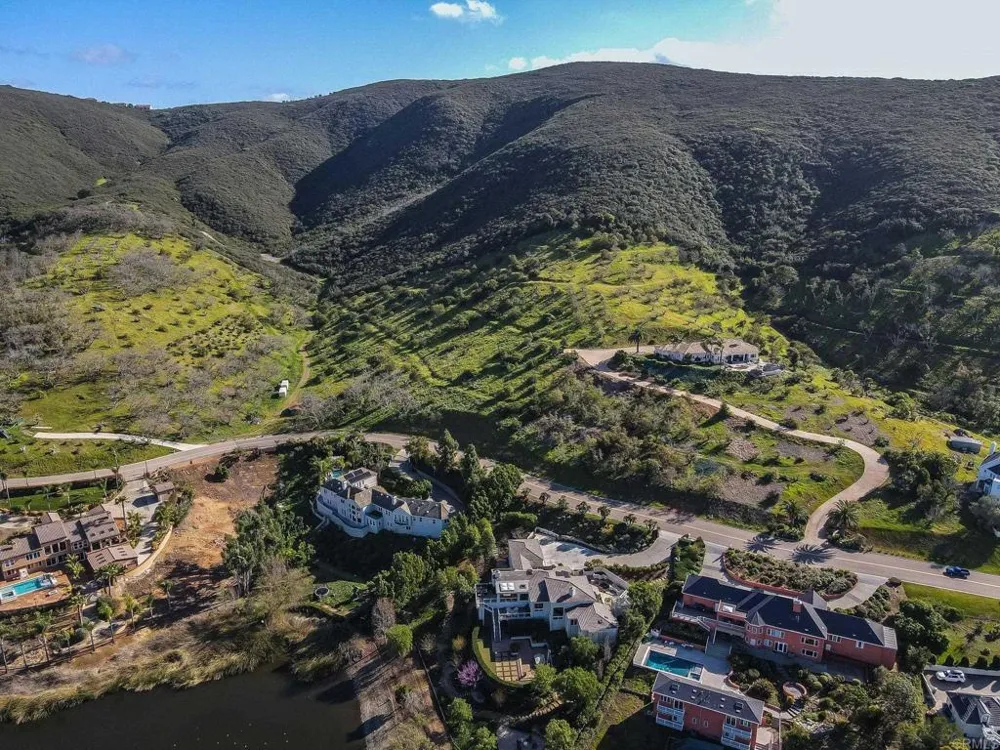 1790 La Plaza Drive San Marcos, CA 92078