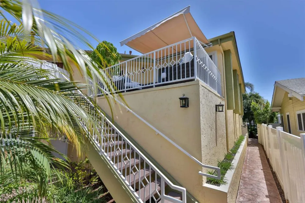810 D AVENUE Coronado, CA 92118