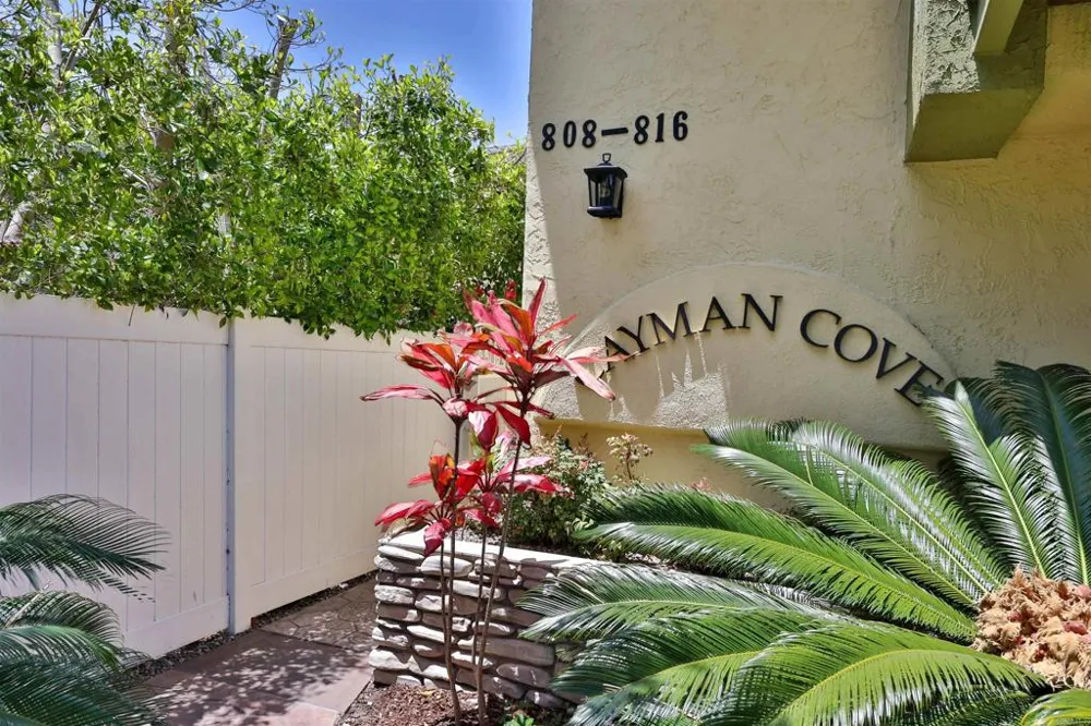 810 D AVENUE Coronado, CA 92118