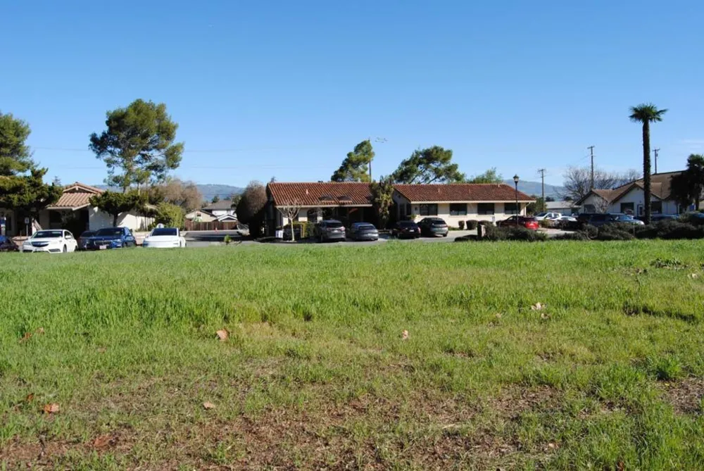 17705 Hale Ave Morgan Hill, CA 95037