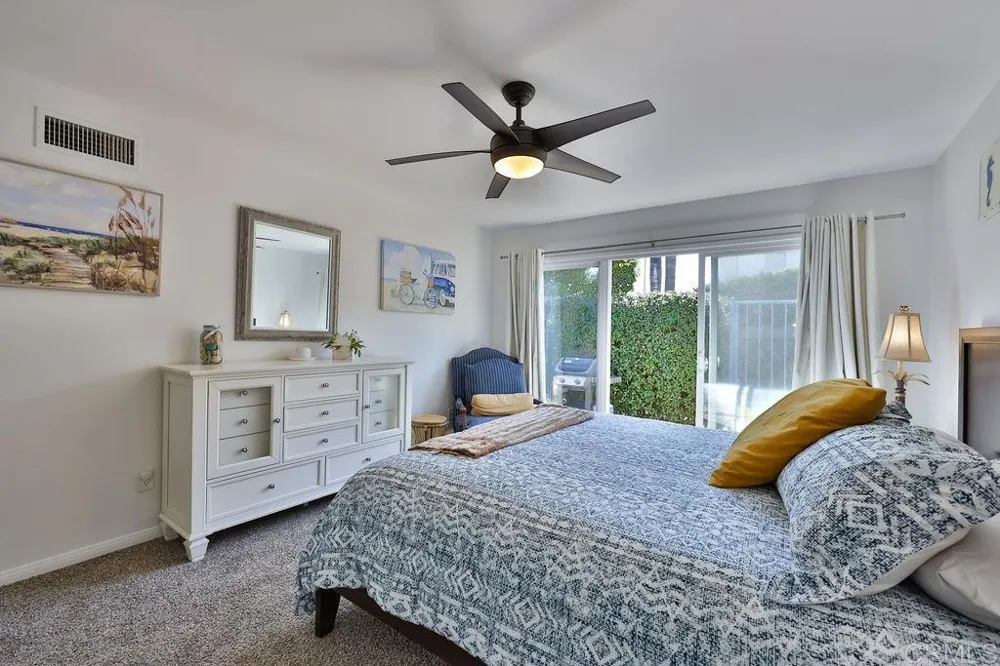 79 half moon bend Coronado, CA 92118