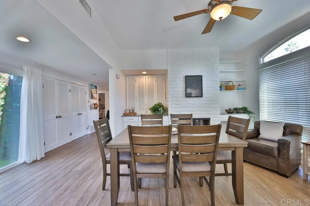 79 half moon bend Coronado, CA 92118
