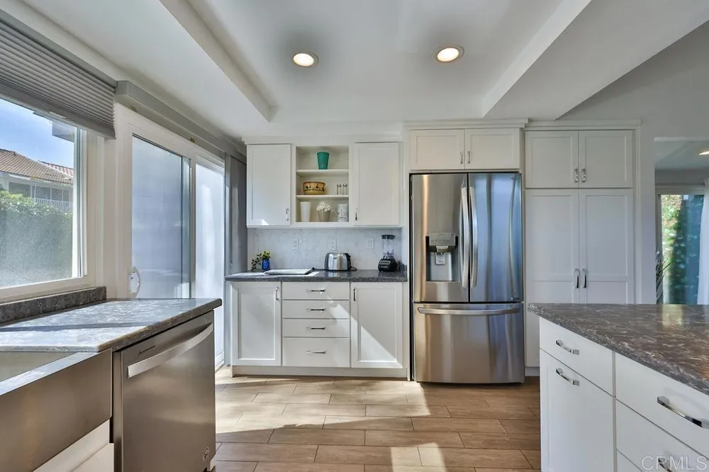 79 half moon bend Coronado, CA 92118
