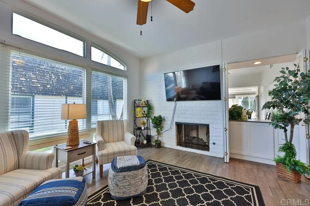79 half moon bend Coronado, CA 92118