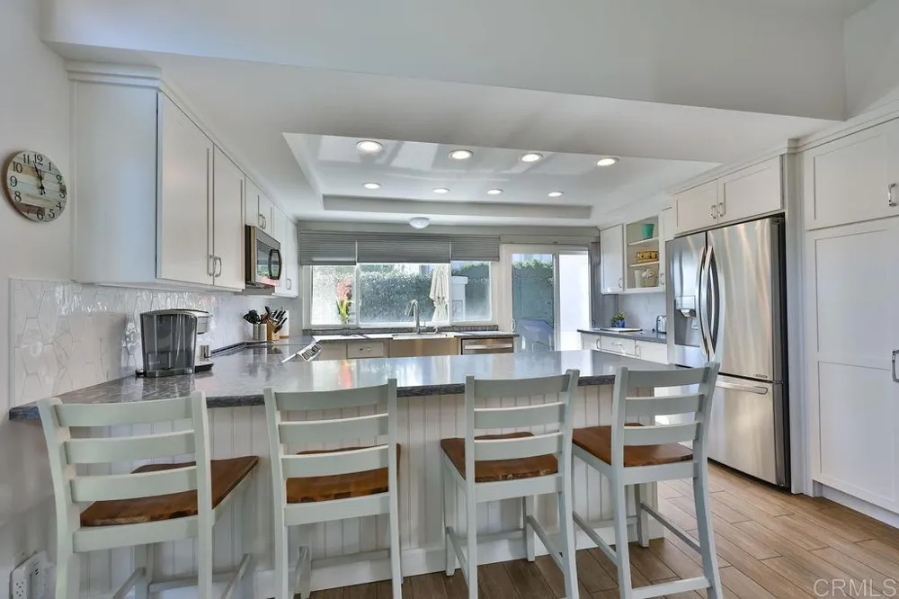 79 half moon bend Coronado, CA 92118