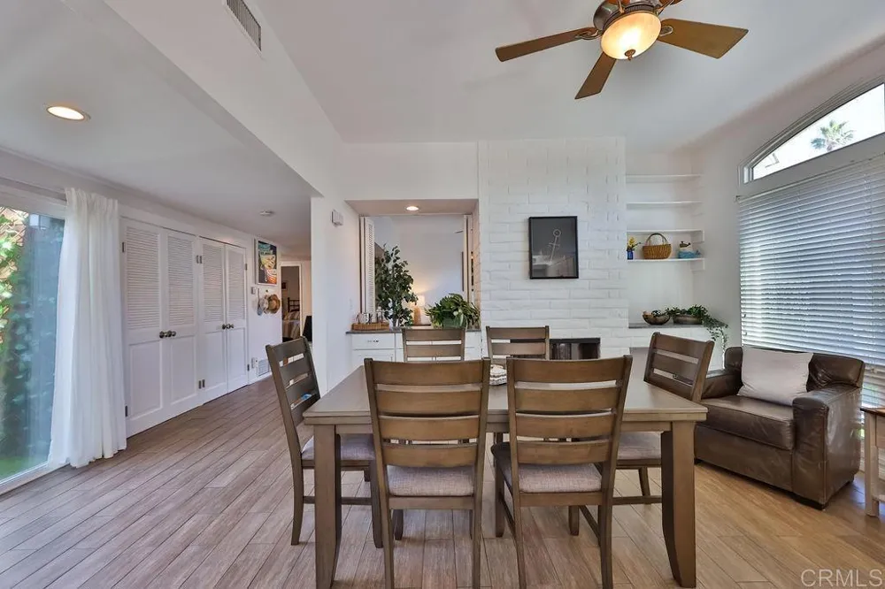 79 half moon bend Coronado, CA 92118