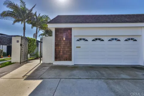 79 half moon bend
