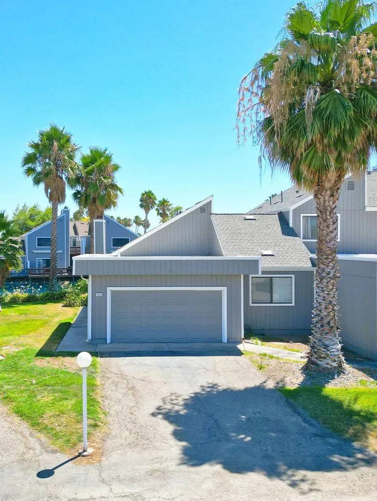 2073 Sand Point Rd Discovery Bay, CA 94505