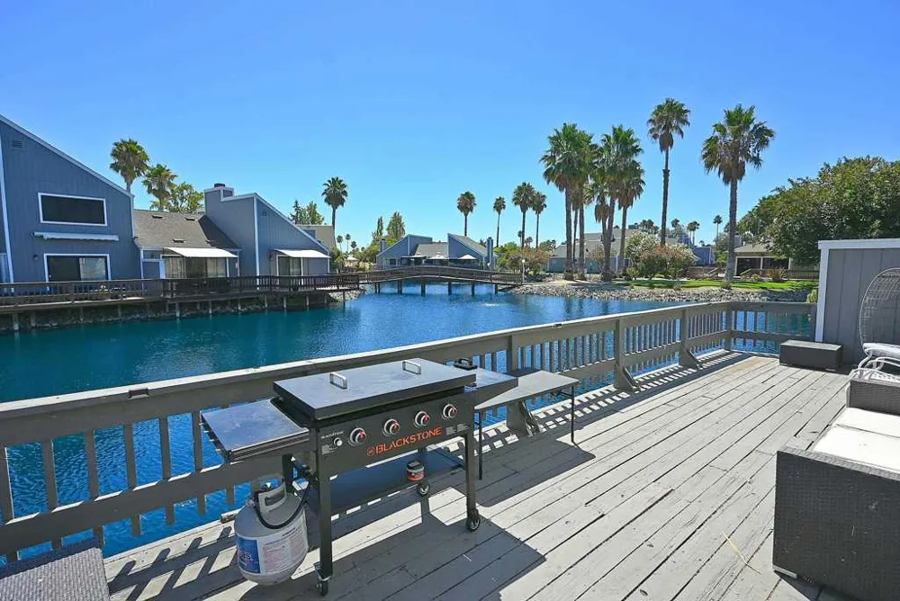 2073 Sand Point Rd Discovery Bay, CA 94505