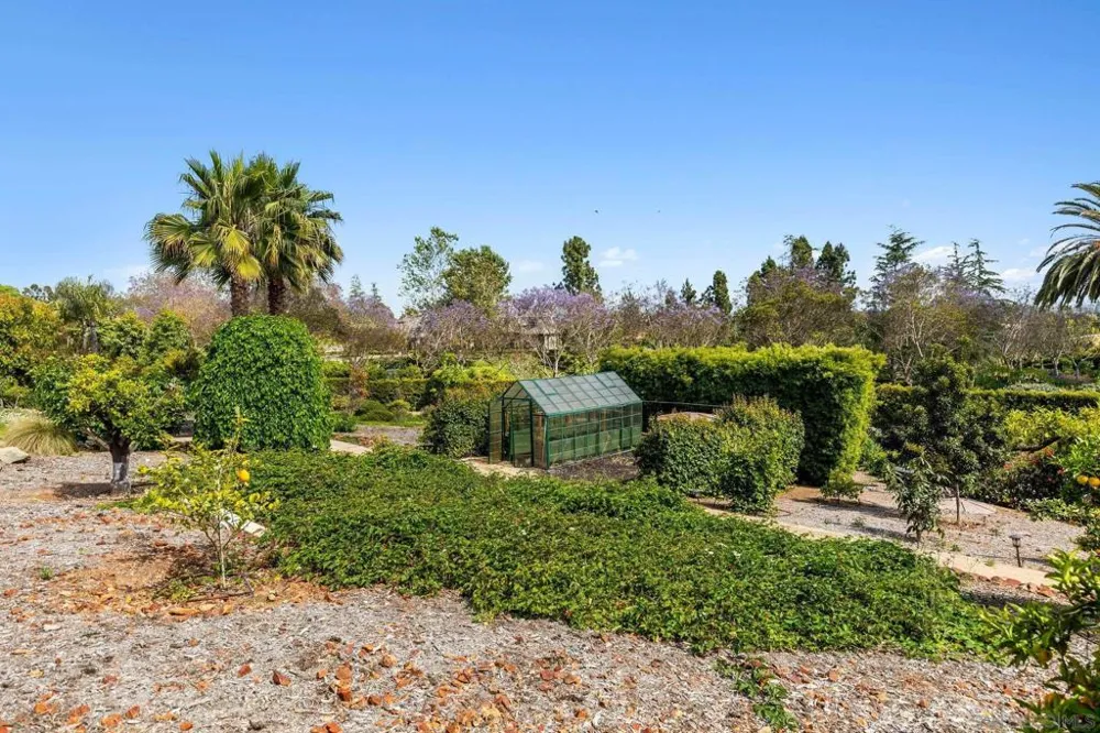 6565 Calle Reina Rancho Santa Fe, CA 92067