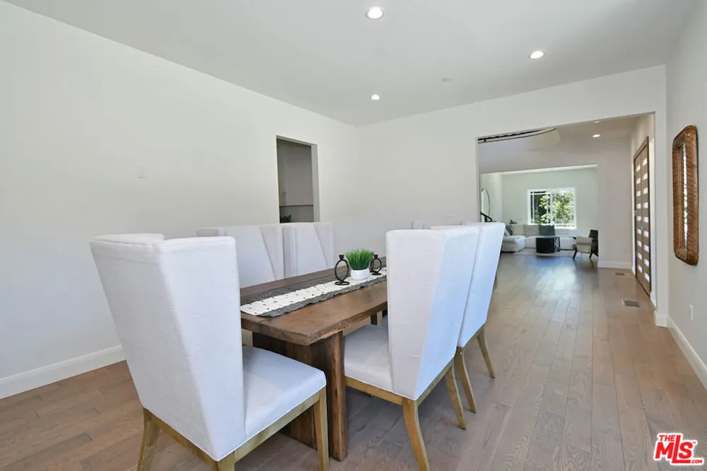 29677 Mulholland Highway Agoura Hills, CA 91301