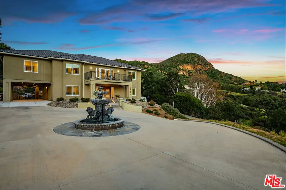 29677 Mulholland Highway Agoura Hills, CA 91301