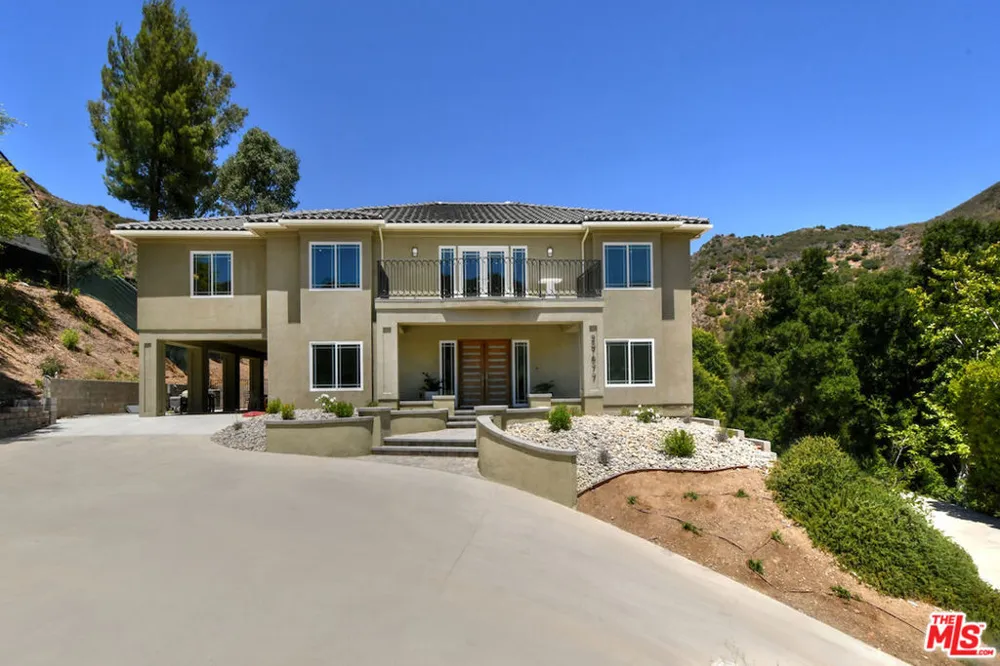 29677 Mulholland Highway Agoura Hills, CA 91301