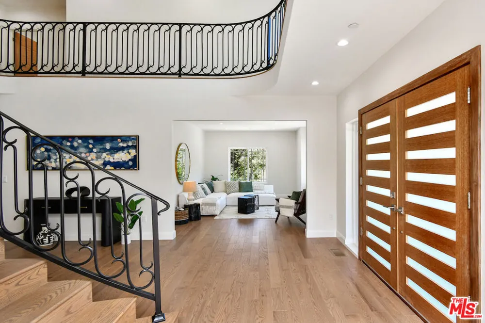29677 Mulholland Highway Agoura Hills, CA 91301