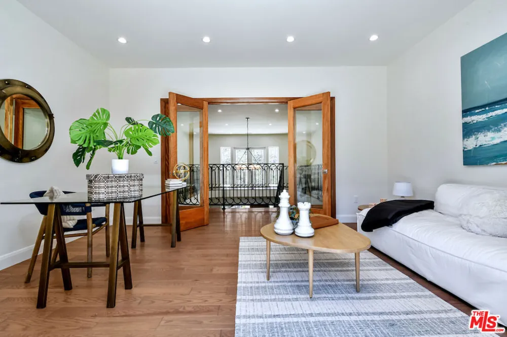 29677 Mulholland Highway Agoura Hills, CA 91301