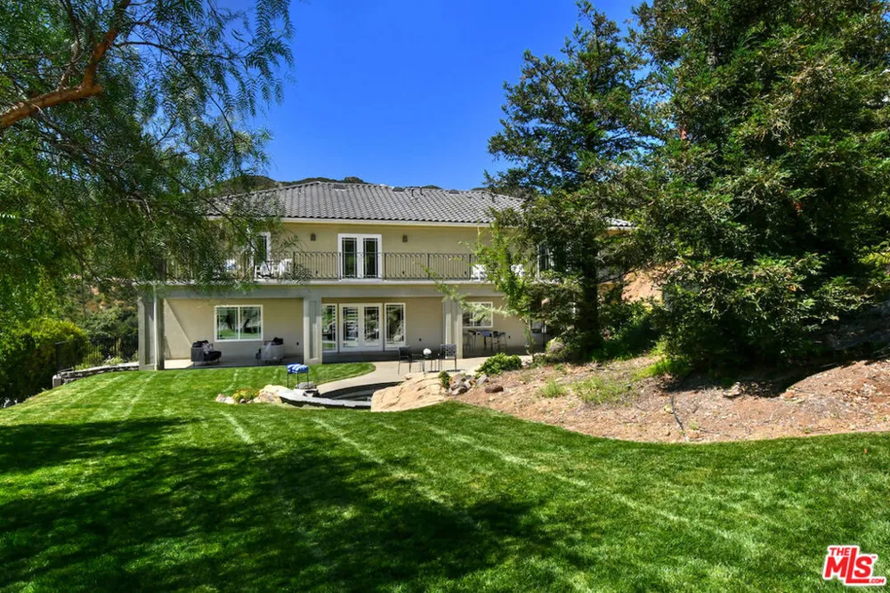 29677 Mulholland Highway Agoura Hills, CA 91301
