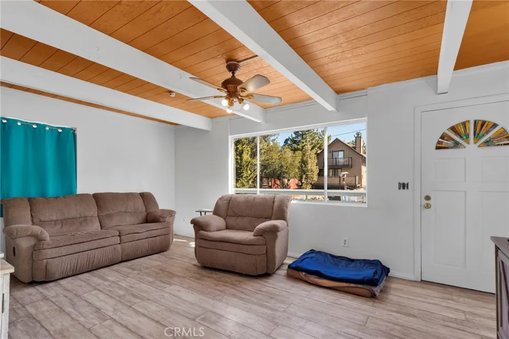 150 Los Angeles Sugarloaf, CA 92386