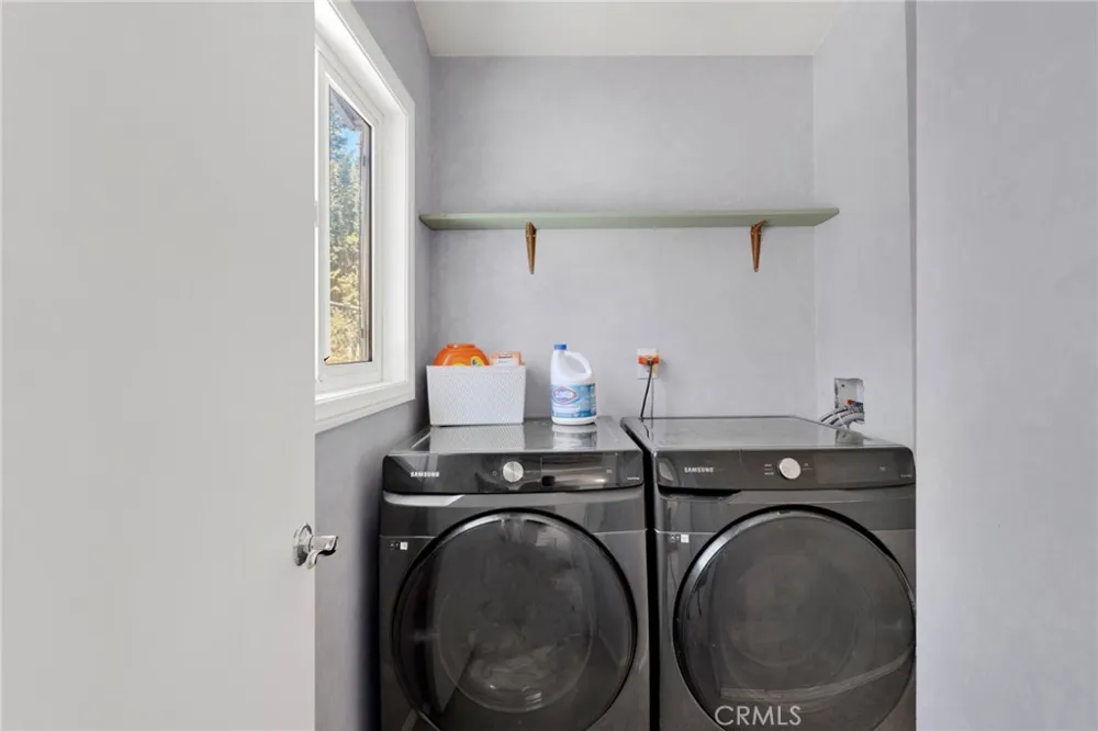 150 Los Angeles Sugarloaf, CA 92386
