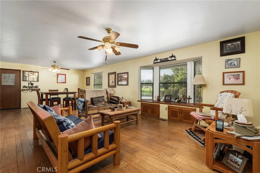 39500 Millwood #C Woodlake, CA 93286