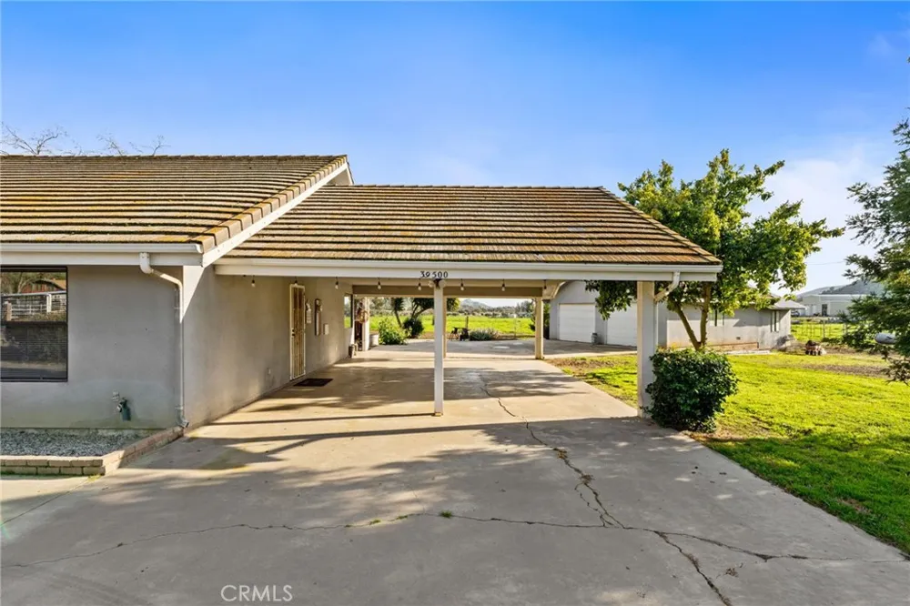 39500 Millwood #C Woodlake, CA 93286
