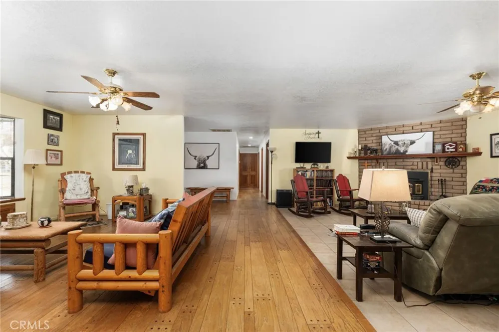 39500 Millwood #C Woodlake, CA 93286