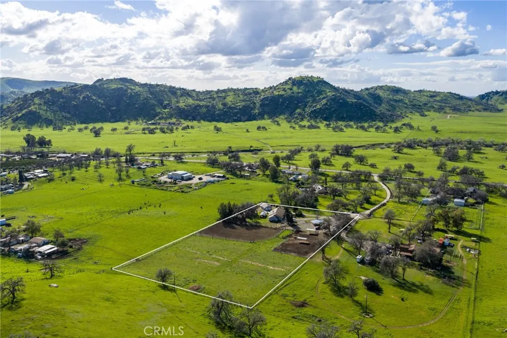 39500 Millwood #C Woodlake, CA 93286