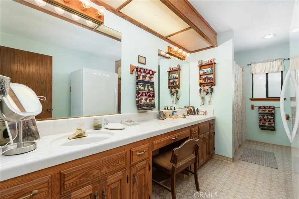 39500 Millwood #C Woodlake, CA 93286