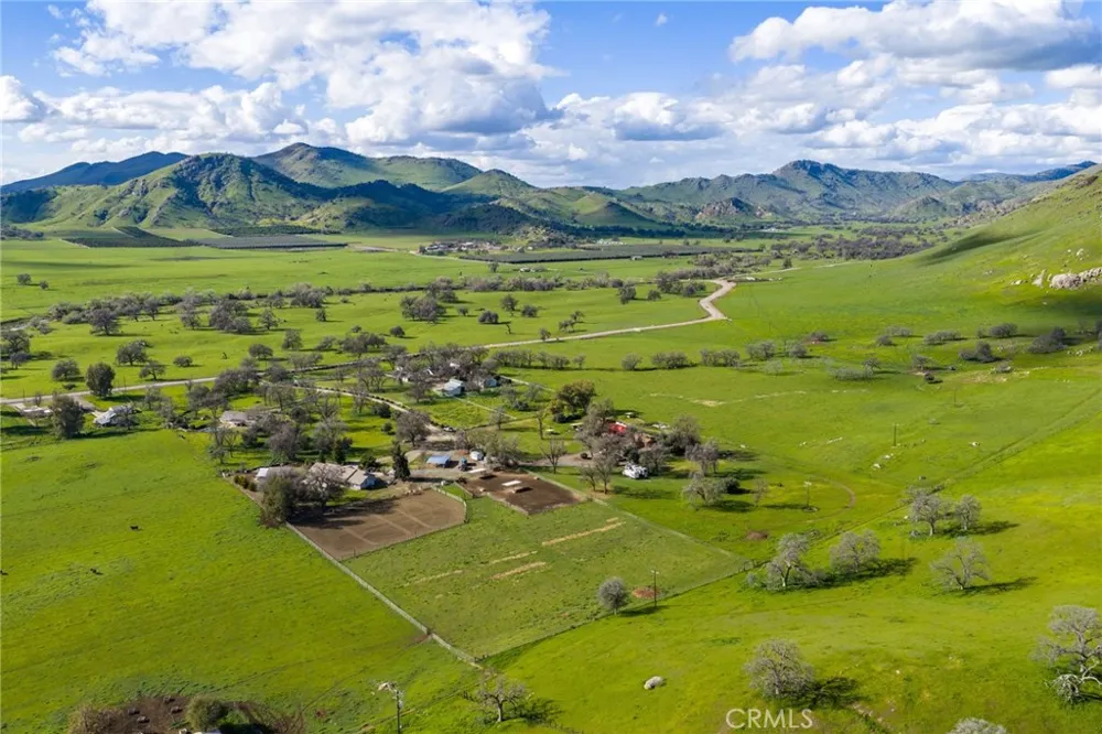 39500 Millwood #C Woodlake, CA 93286