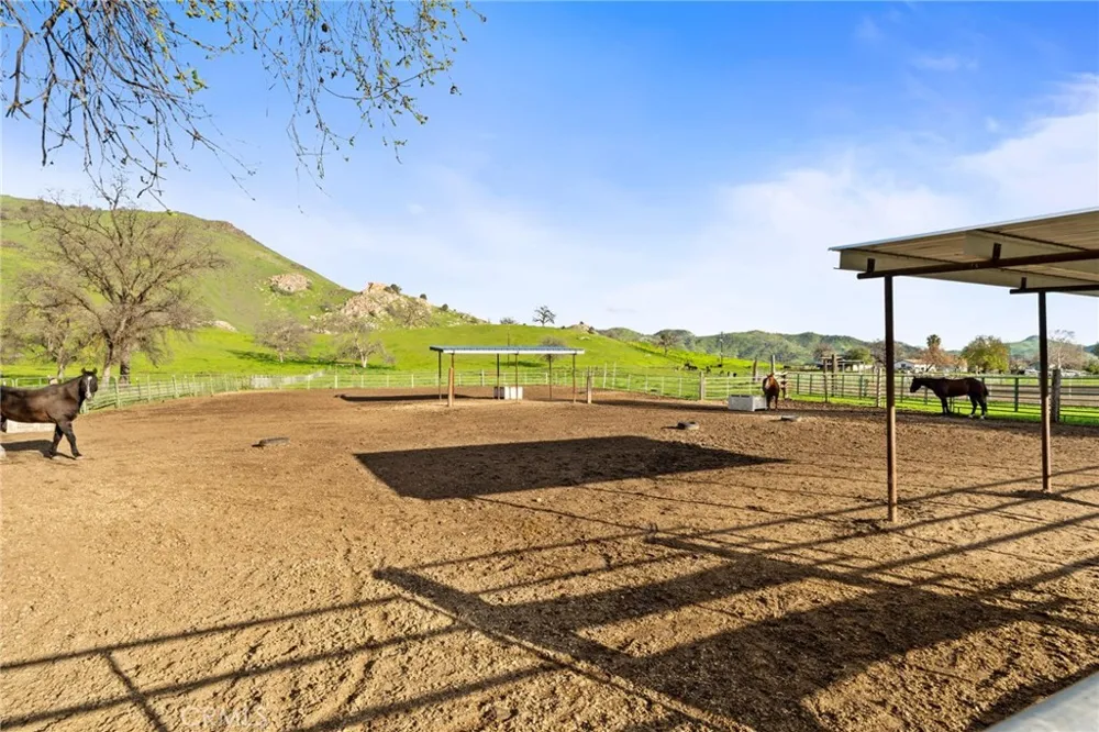 39500 Millwood #C Woodlake, CA 93286