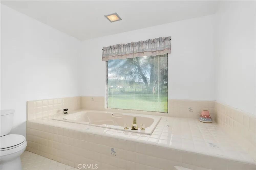 39500 Millwood #C Woodlake, CA 93286