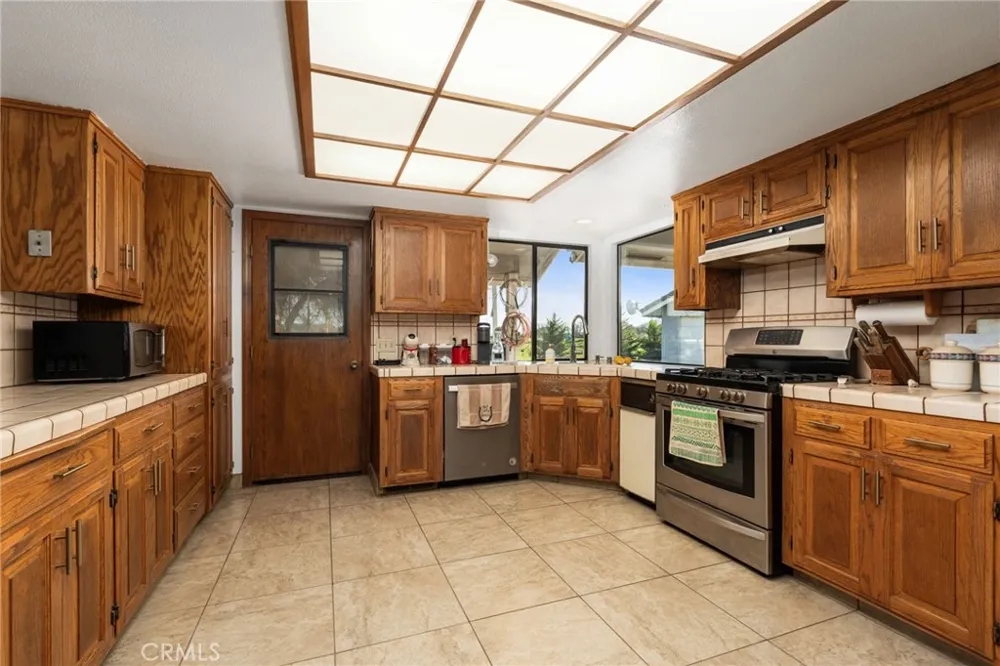39500 Millwood #C Woodlake, CA 93286