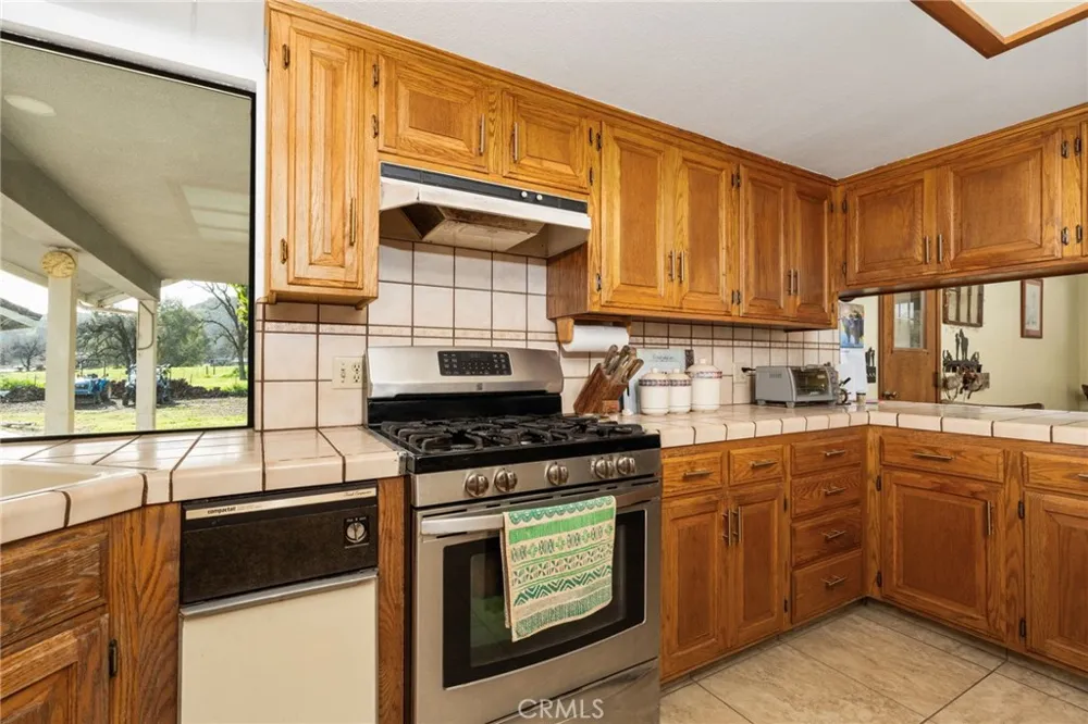 39500 Millwood #C Woodlake, CA 93286