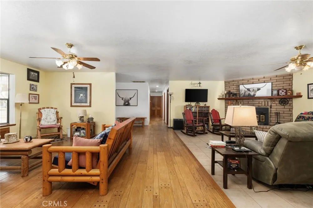 39500 Millwood #C Woodlake, CA 93286