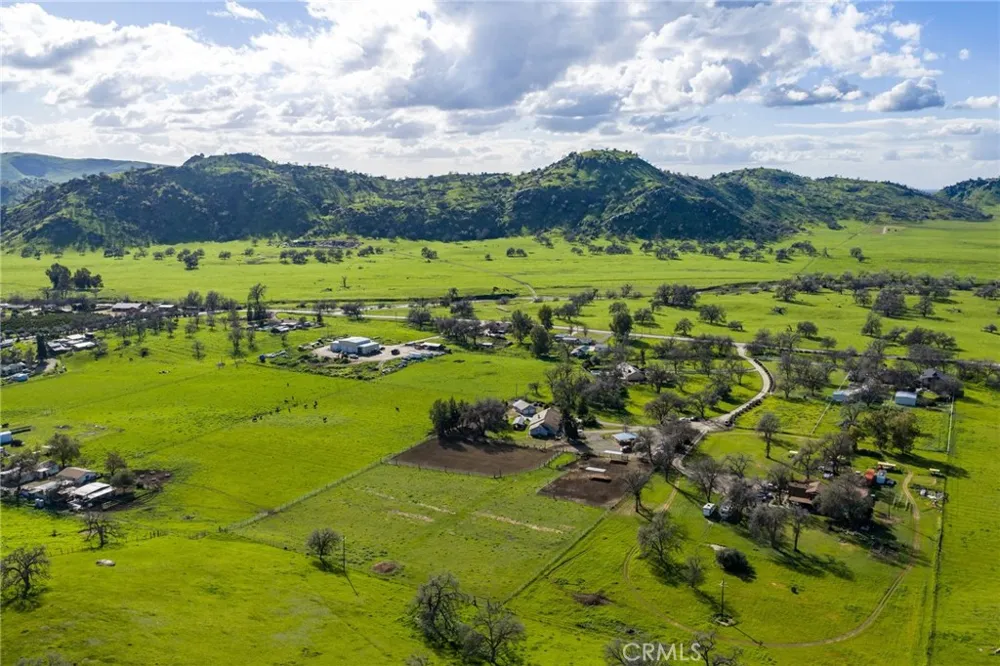 39500 Millwood #C Woodlake, CA 93286