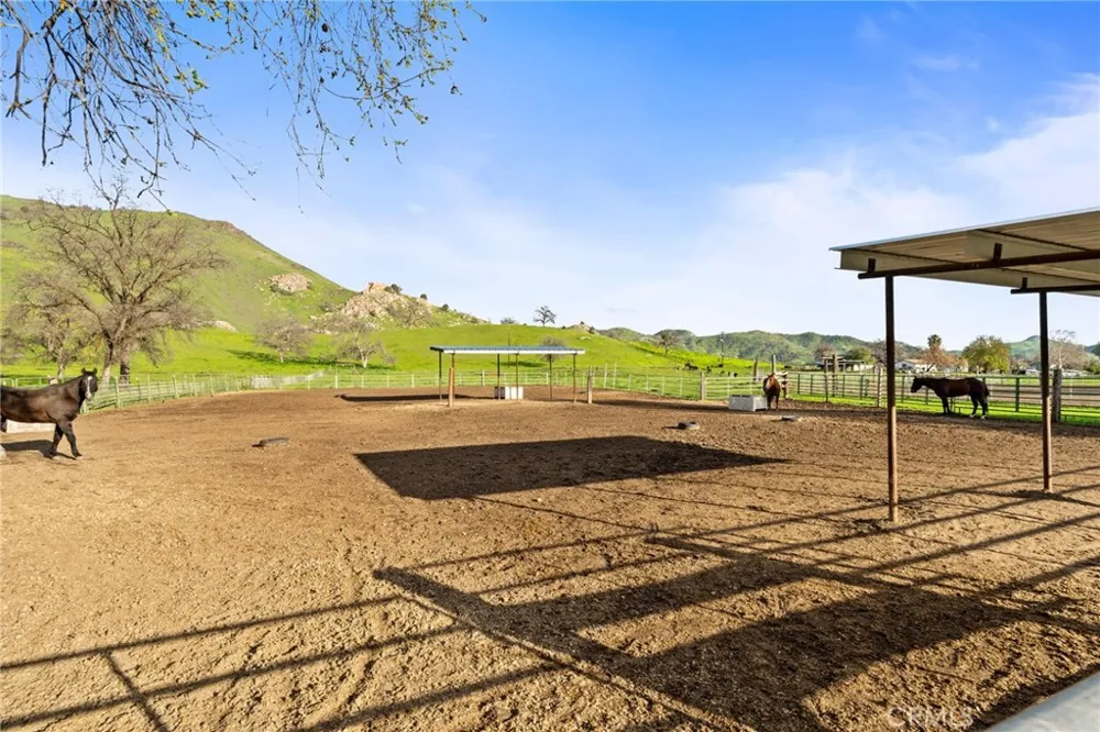 39500 Millwood #C Woodlake, CA 93286