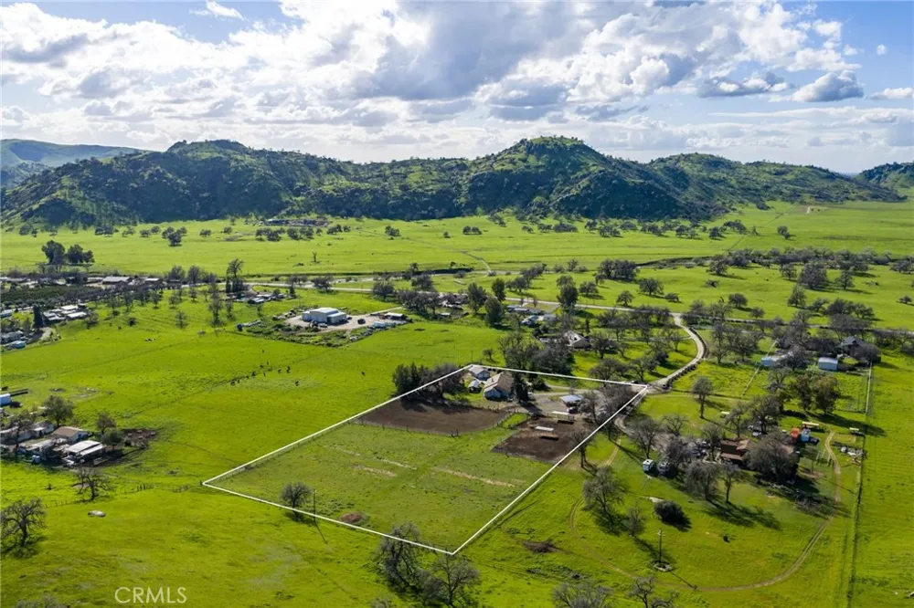 39500 Millwood #C Woodlake, CA 93286