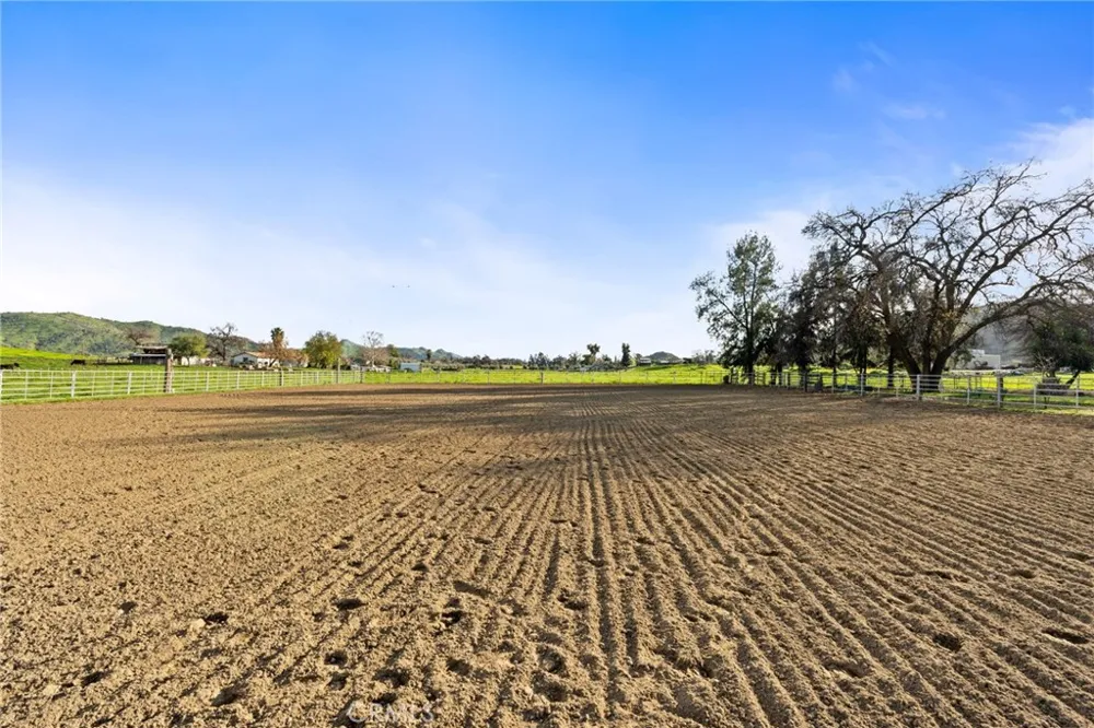 39500 Millwood #C Woodlake, CA 93286