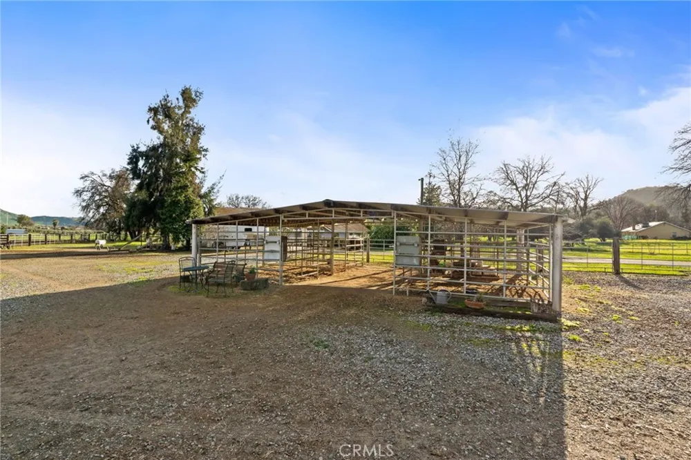 39500 Millwood #C Woodlake, CA 93286