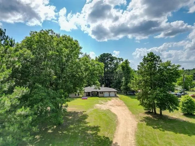 2585 Fm 250 Hughes Springs, TX 75656
